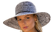 Bermuda Capeline Hat Black/White